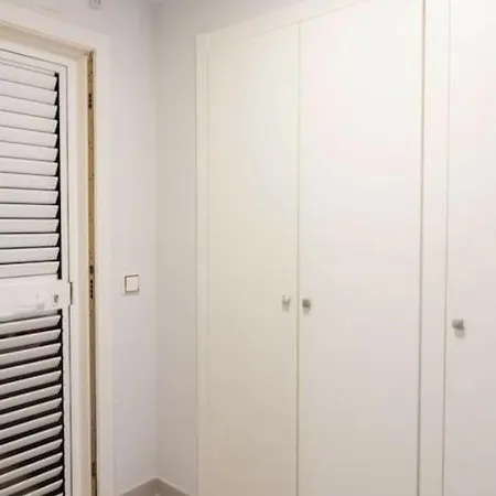 Apt.glassterrace,jacuzzi,1a Lineasea,piscina. Apartment *