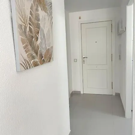 Apartment Apt.glassterrace,jacuzzi,1a Lineasea,piscina. Cullera
