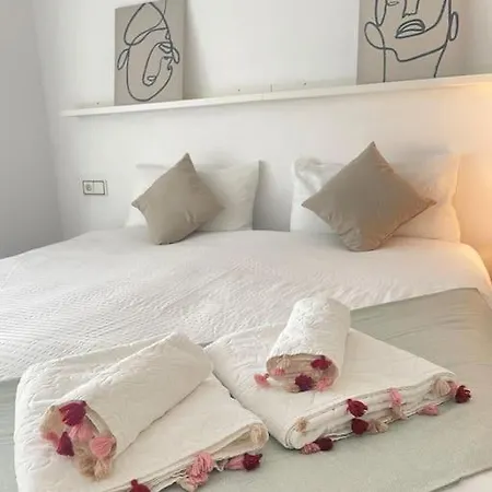 Apt.glassterrace,jacuzzi,1a Lineasea,piscina. Apartment